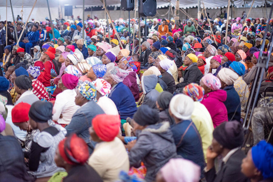 Large crowd of worshippers